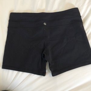 Lululemon 6” shorts